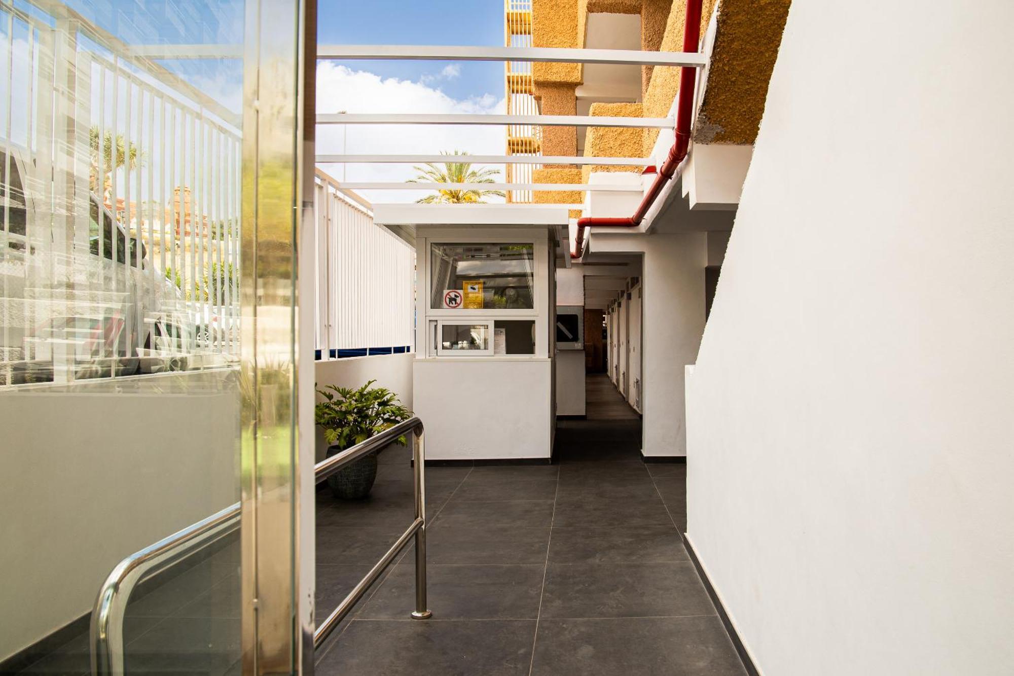 Luxury Suite Borinquen With Parking And Swimming Pool Playa de las Americas  Exterior photo